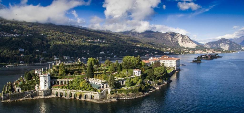 Isola Bella Apartments, Suite Stresa Eksteriør billede